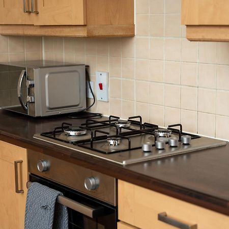 Luxury 2 Bed Apartment - Near Heathrow, Legoland, Windsor Slough Exteriér fotografie