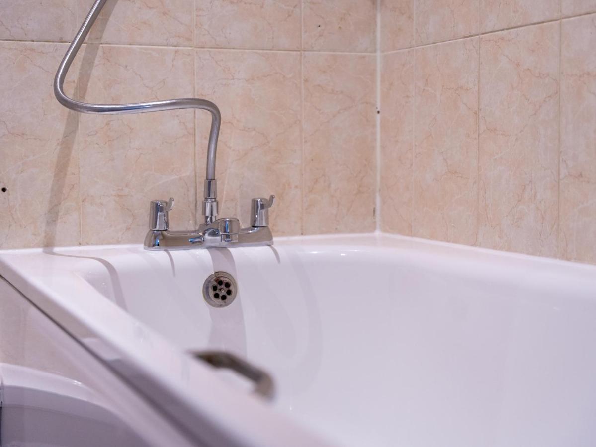 Luxury 2 Bed Apartment - Near Heathrow, Legoland, Windsor Slough Exteriér fotografie