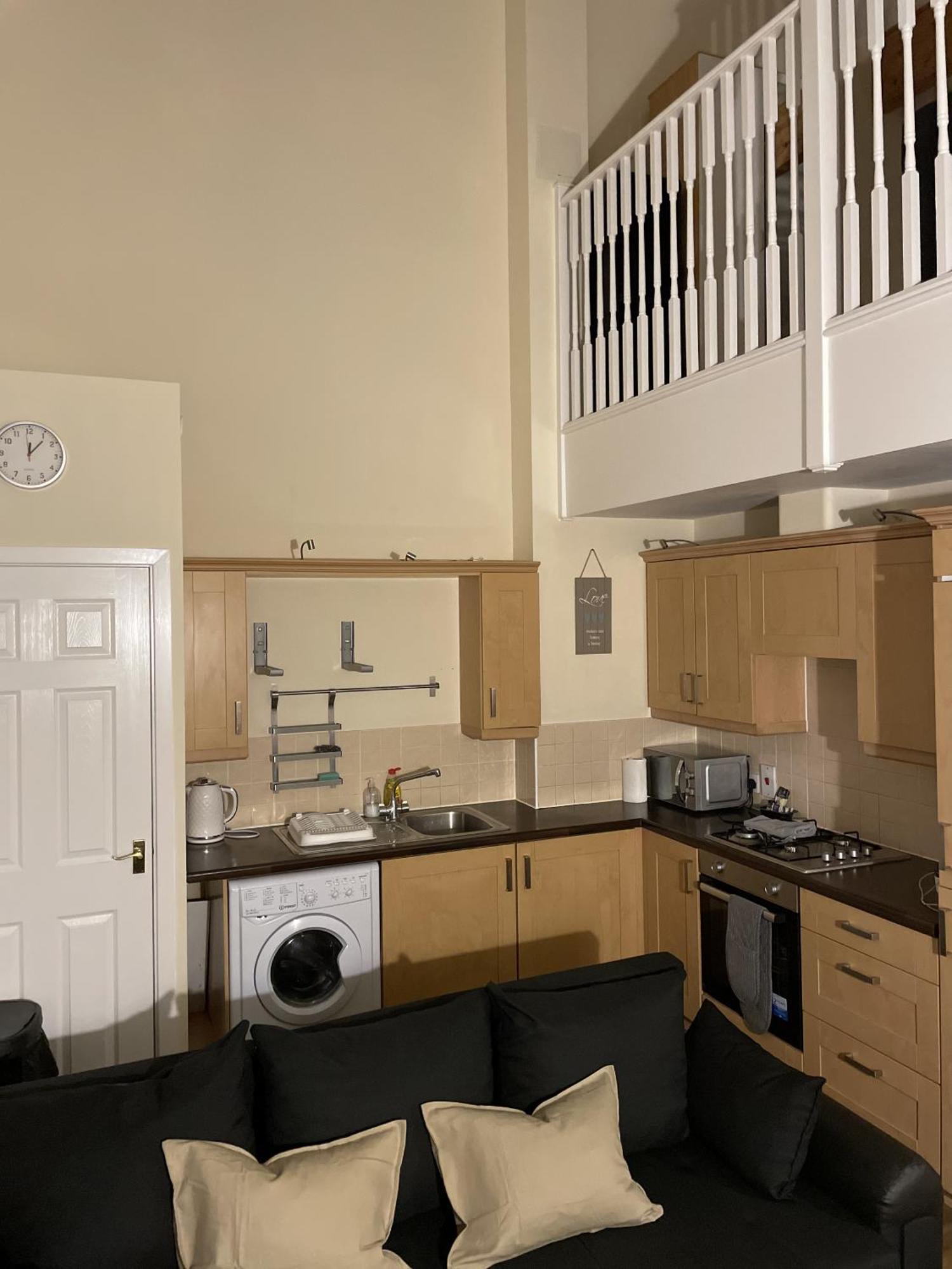 Luxury 2 Bed Apartment - Near Heathrow, Legoland, Windsor Slough Exteriér fotografie